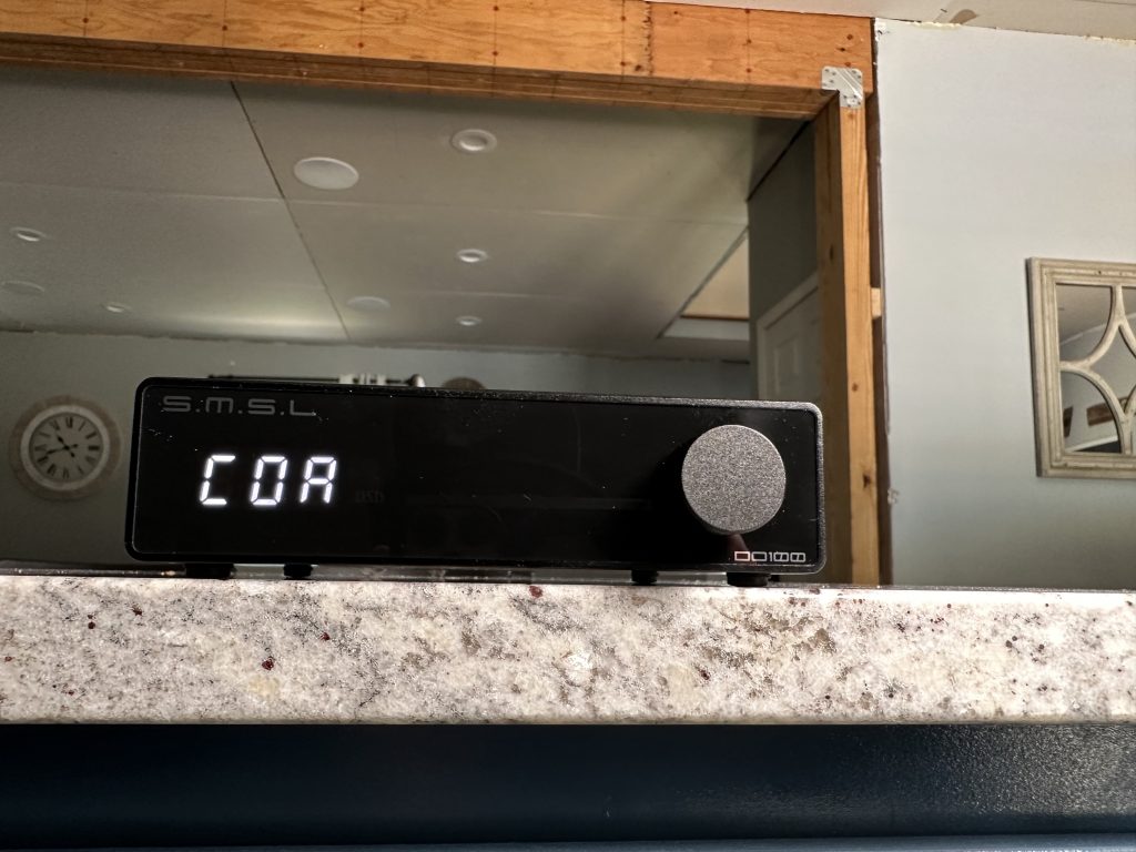 SMSL DO100 Front Dispaly