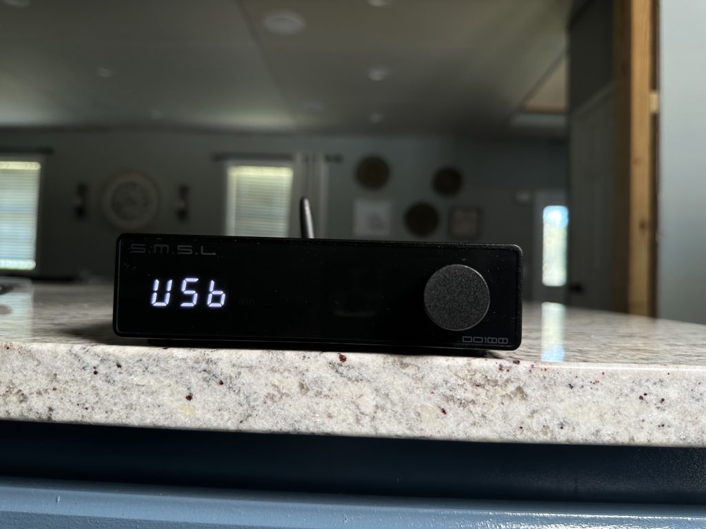 SMSL DO100 DIsplay text